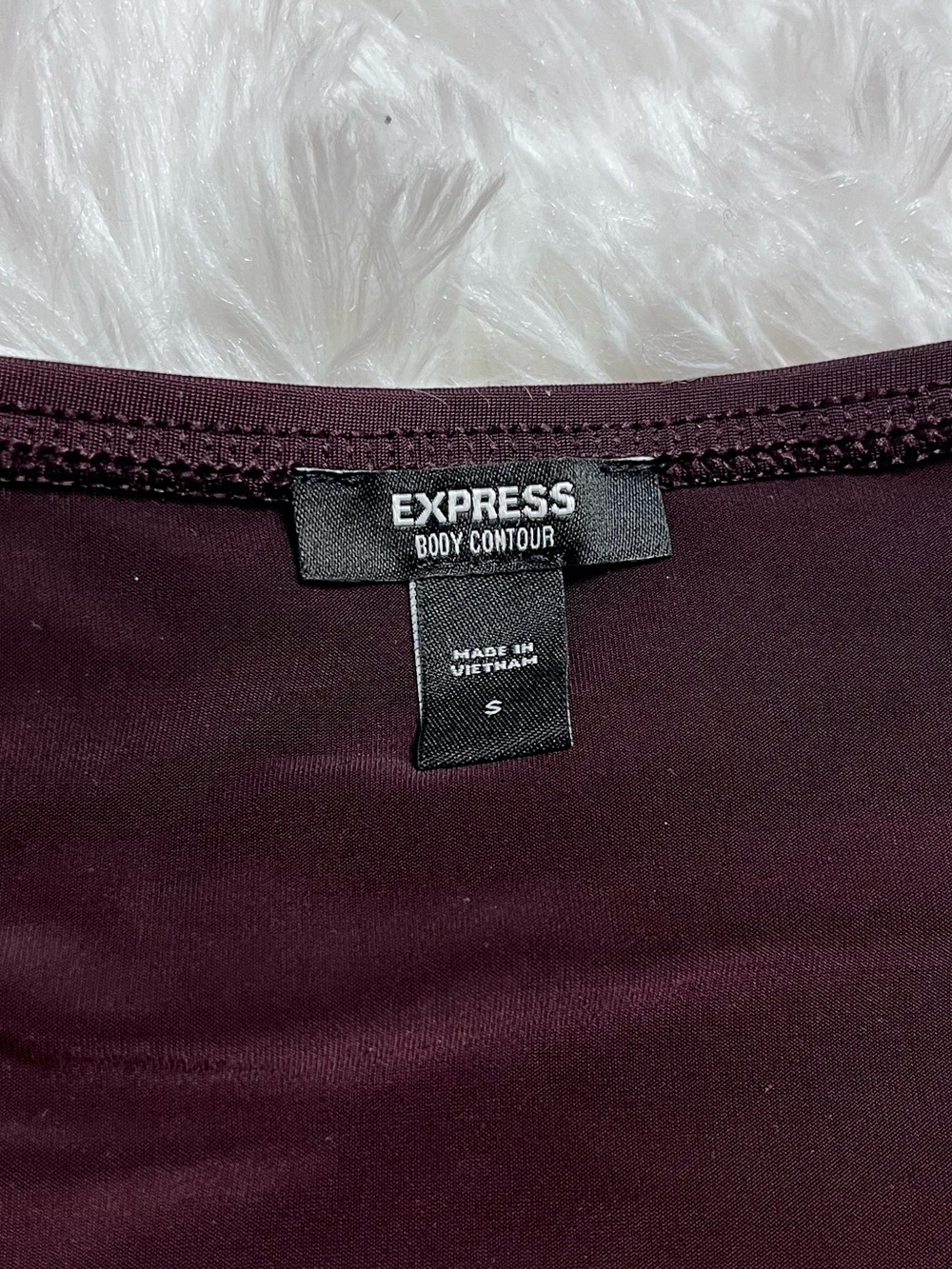 Express Off-Shoulder Ruched Long Sleeve Top - Picture 2 of 7
